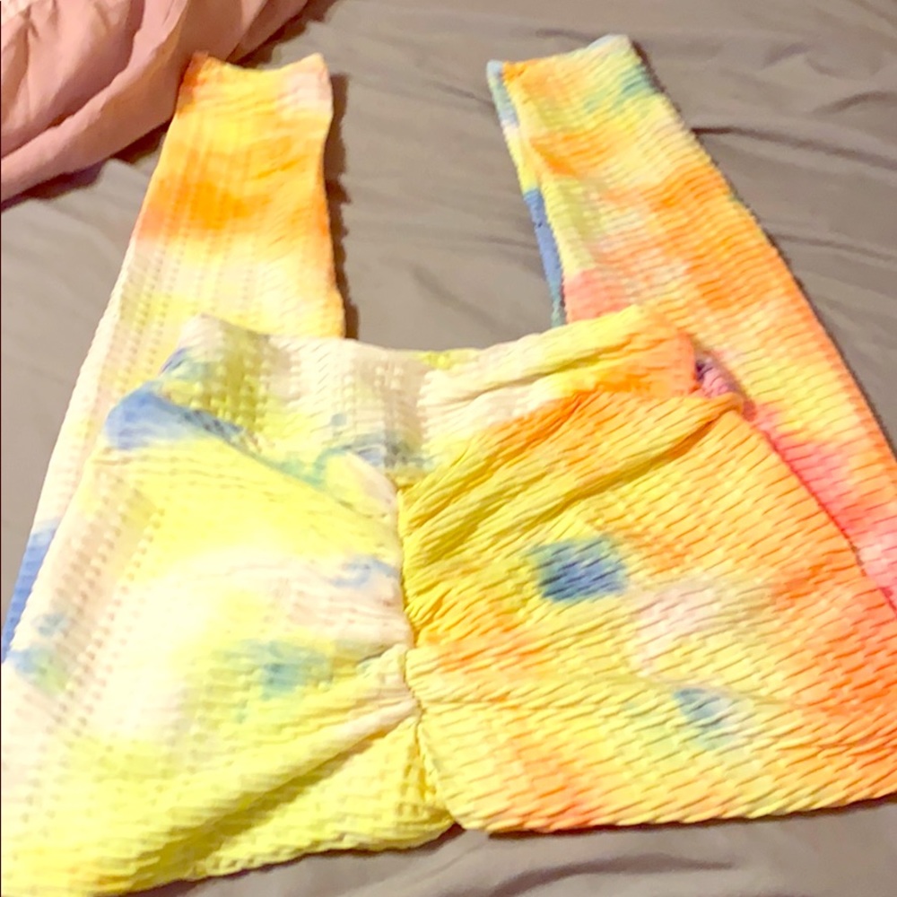 Brazilian butt lifting leggings